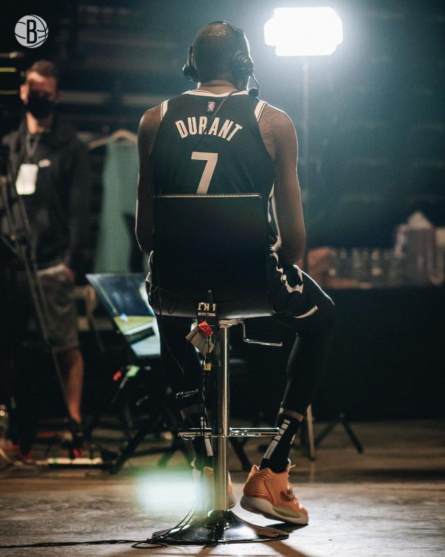 1632818565936071365.jpg FAUTjWBVcAsP-QR.jpg